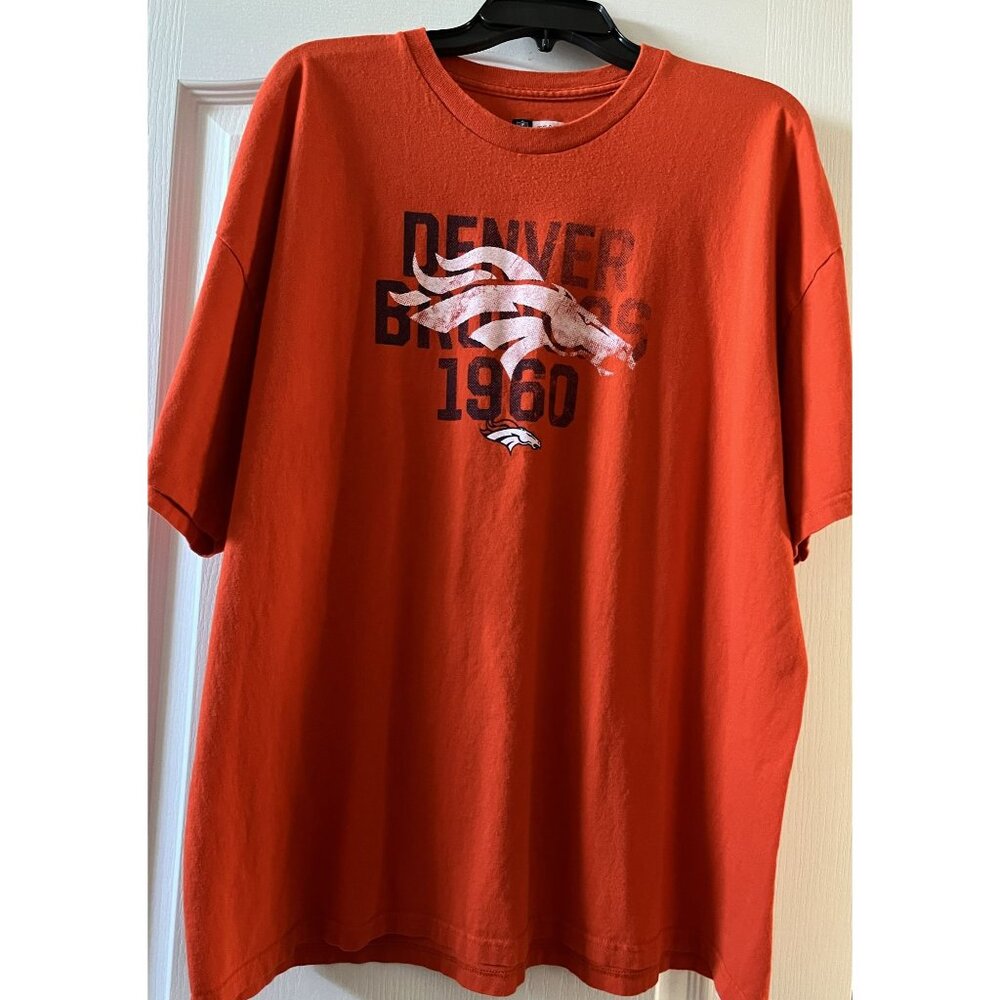 Denver Broncos 1960 Orange Graphic TShirt 2XL NFL Team Apparel Cotton Blend Used